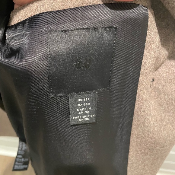 H&M Men's Classic Tan Peacoat - Picture 2 of 4